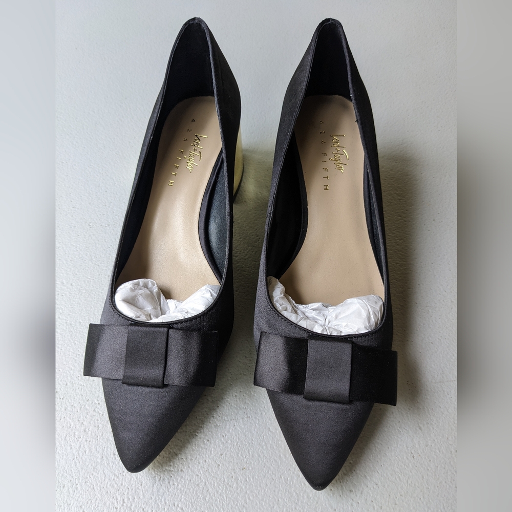 NEW! Lord & Taylor Black Satin Pumps w/gold heels ~ sz 7.5